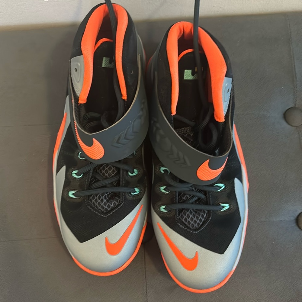 Men Nike never been worn